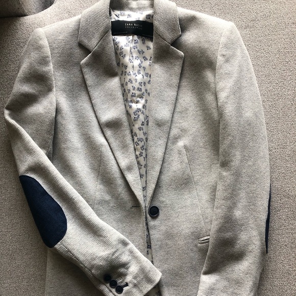 Zara Jackets & Blazers - Zara women’s gray and navy blue blazer - XS